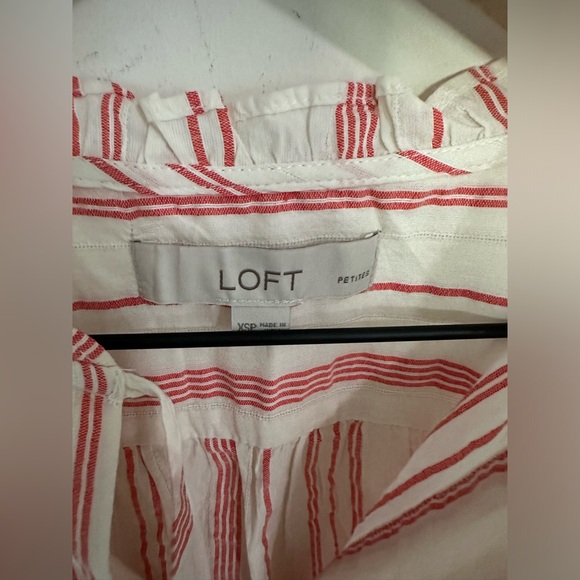 Loft blouse nwot - Picture 2 of 3